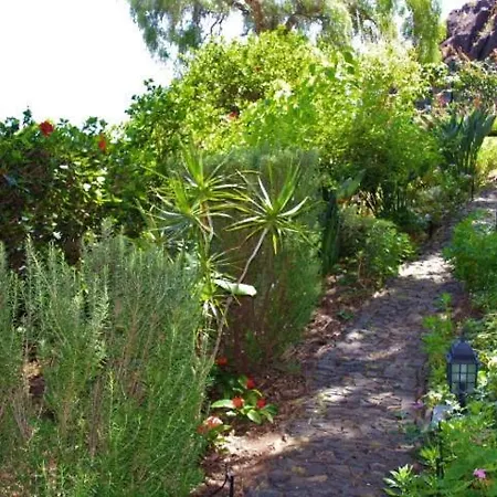 Calaca Villa *