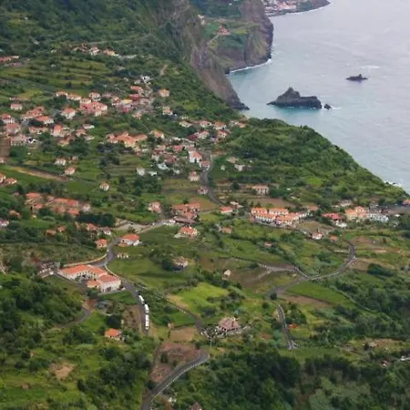Calaca Villa *